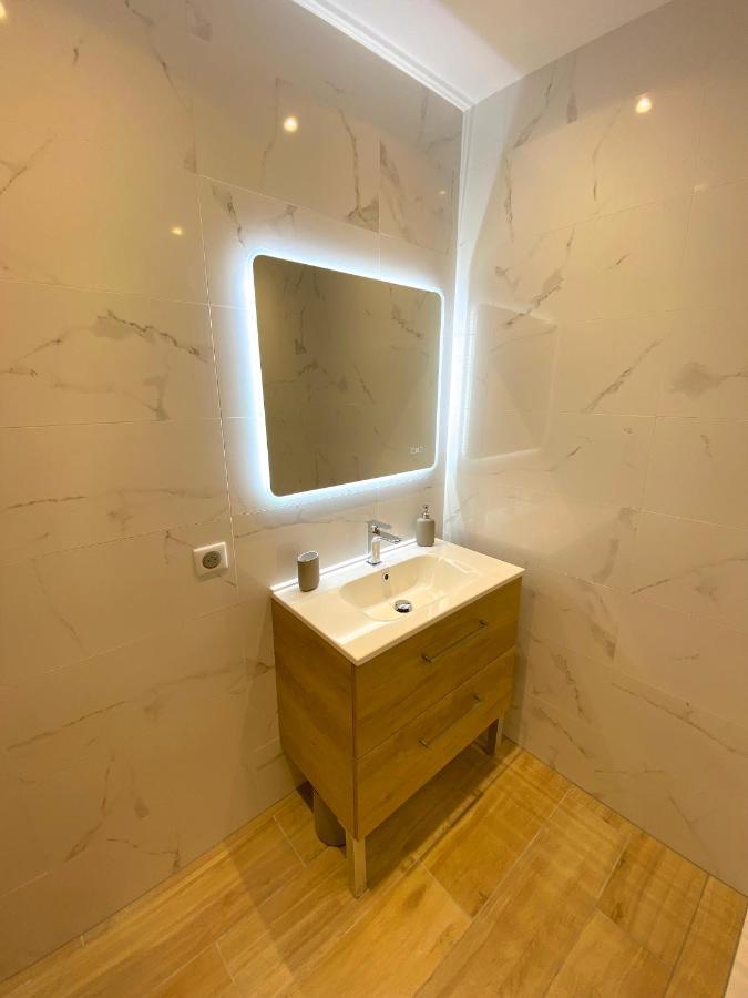 T2 Neuf, Parking & Garage Prive, Proche Centre Villa ซาร์ลา-ลา-กาเนดา ภายนอก รูปภาพ